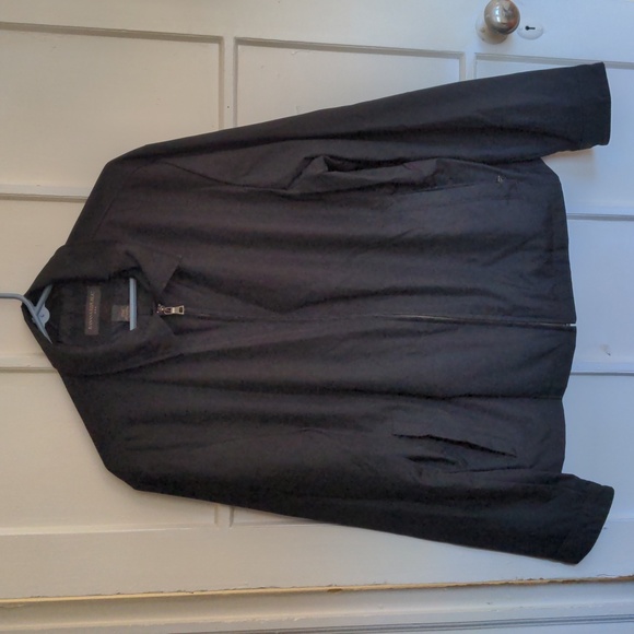 Banana Republic men's black zippered water-resistant jacket - Picture 1 of 11